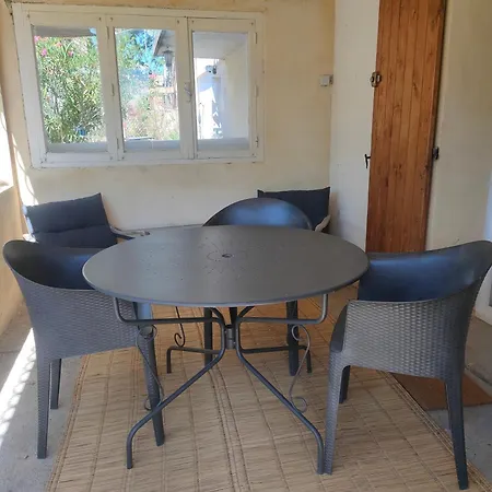 Renovated Studio With Terrace Apartman